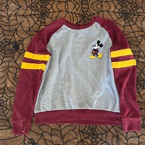 Disney Mickey Mouse scope sweater